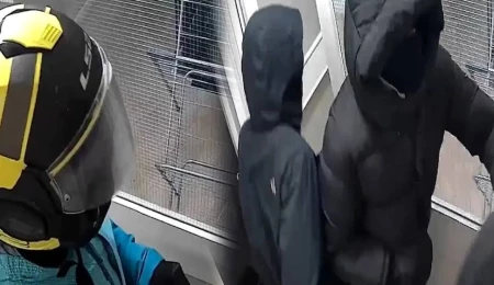 Londra’da evi basılan Türk, tek başına 4 soyguncuyu kovaladı