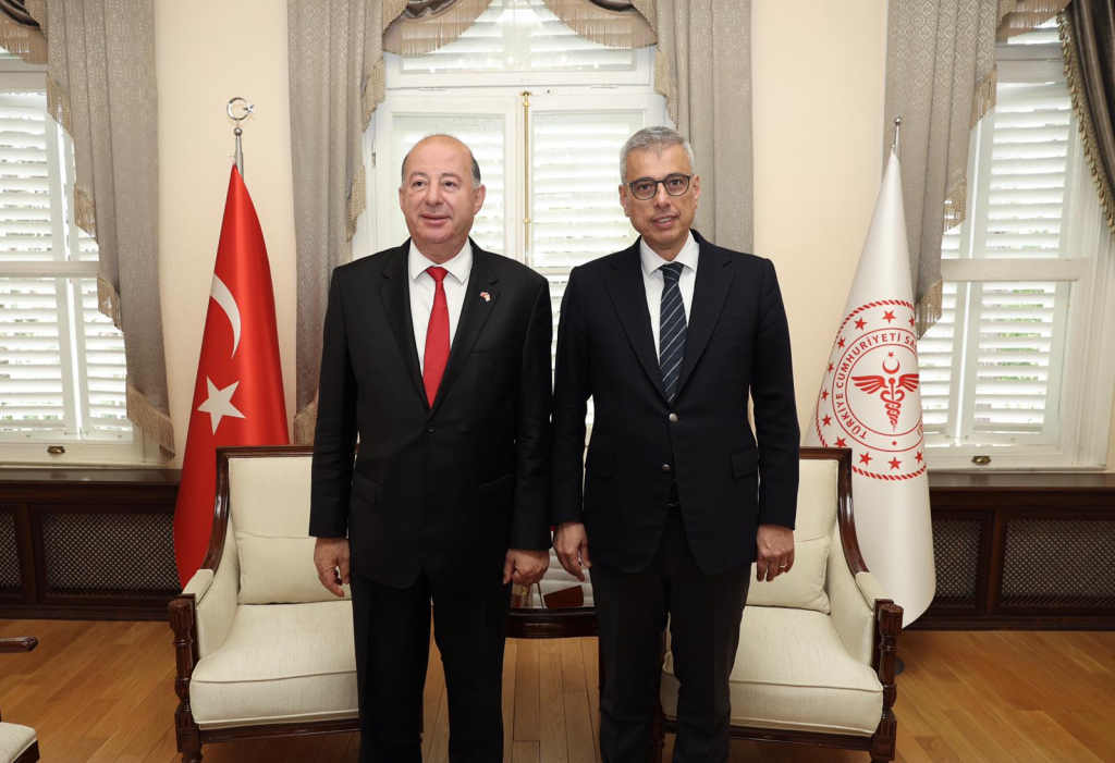 Dinçyürek, İstanbul’da Türkiye Sağlık Bakanı Memişoğlu ile görüştü