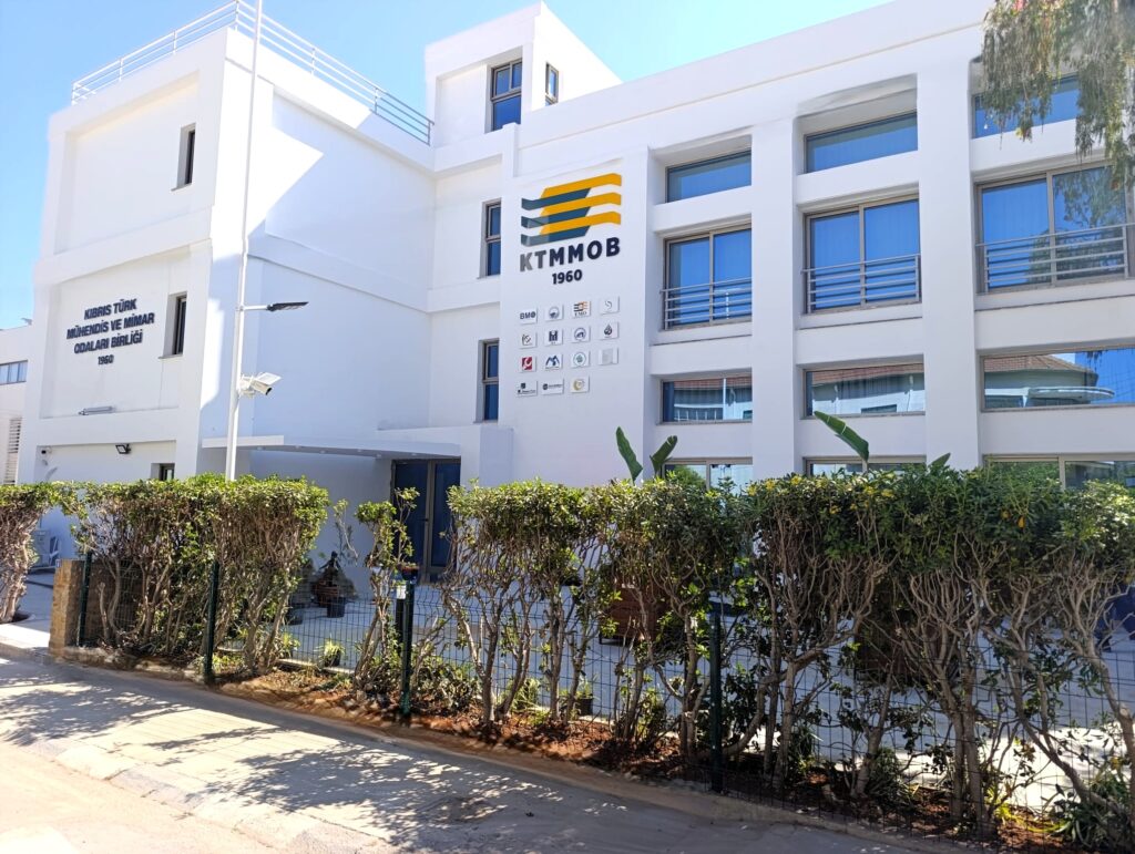 KTMMOB’nin yenilenen hizmet binası yeniden kullanıma açıldı