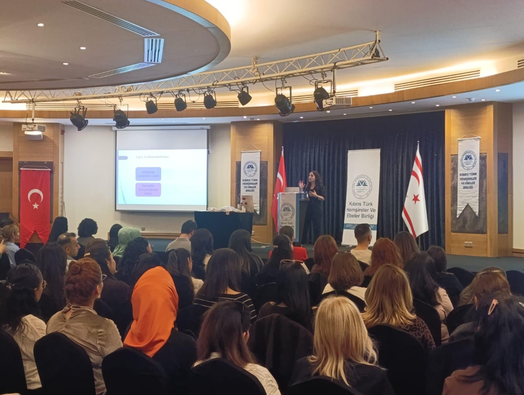 KTHEB, “Yara Bakımı ve Stoma” eğitimi düzenledi