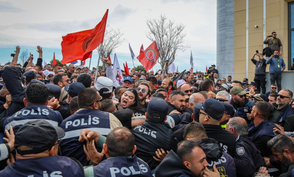 Genel grev yarın da devam edecek