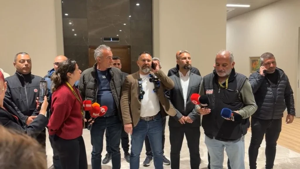 Sendikalar: Yasa gücünde kararname ile Meclis’teki tasarı geri çekilmezse genel grev devam edecek