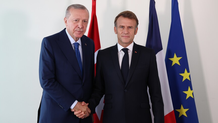 Erdoğan, Macron ile görüştü