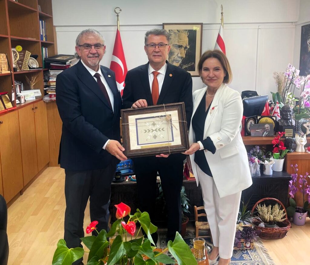 Zaimağaoğlu, TDK Başkanı Mert ile AÖA Başkanı Konedralı ile görüştü