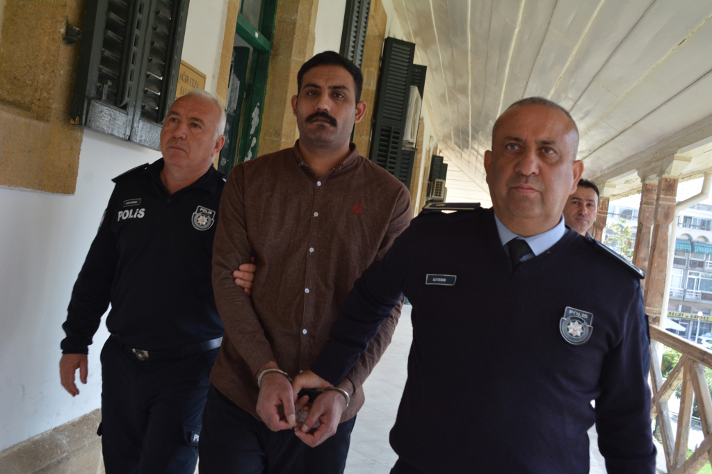 Gökhan Naim’in öldürülmesine ilişkin davada verilen karara kızından tepki: Bu karar adalet değildir