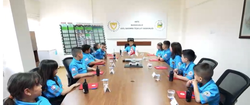 Öğrenciler, Sivil Savunma Teşkilat Başkanlığı’nı ziyaret etti