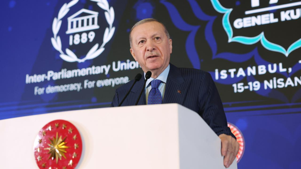 Erdoğan: Kıbrıs Türklerinin maruz bırakıldığı hukuksuz izolasyonun artık sona ermeli