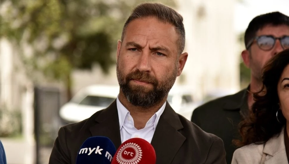 Maviş: “Facebook’tan yasa önerisi olmaz”