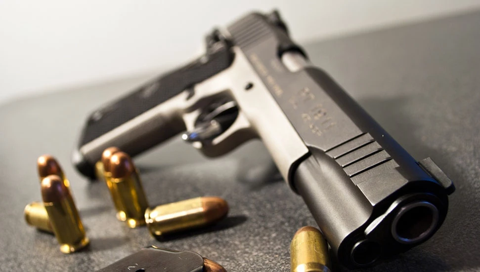 İskele ve Gazimağusa’da tabanca ve mühimmat ele geçirildi