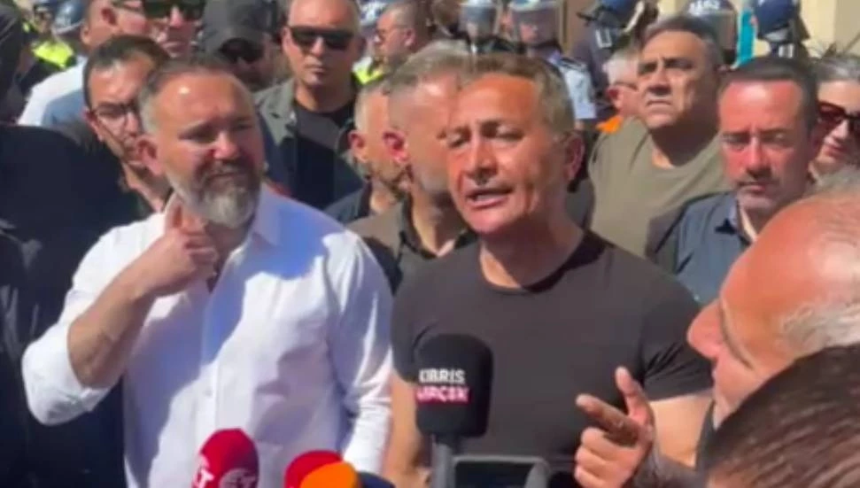 “Ya istifa edecekler ya halkın iradesine evet diyecekler”