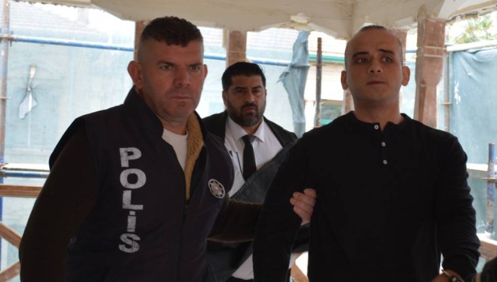 Kokain ve hintkeneviriyle yakalanan sanığa 1 yıl