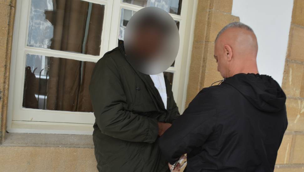 Uyuşturucu satıcısı olduğunu itiraf etti
