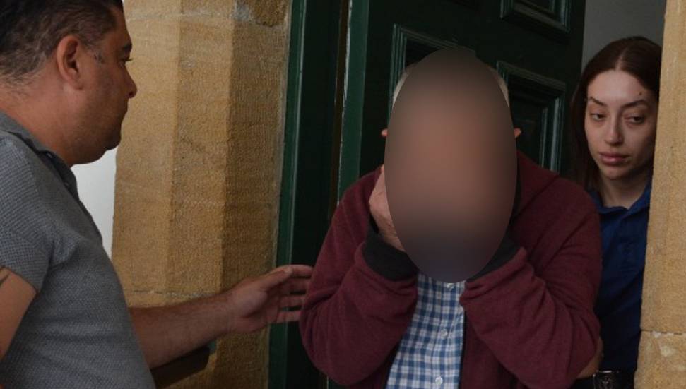 Öğretmenin 5 erkek çocuğunu taciz ettiği iddia ediliyor!