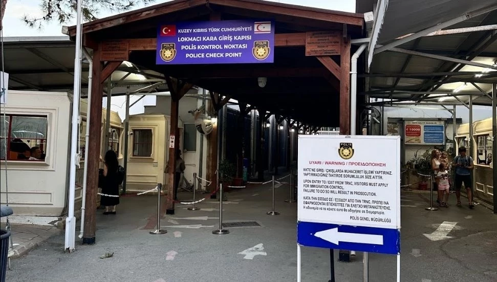 Kuzey Kıbrıs’tan gümrüksüz bir şekilde 5 karton sigara, 2 kilo tütün alan kişiye bin 270 Euro para cezası