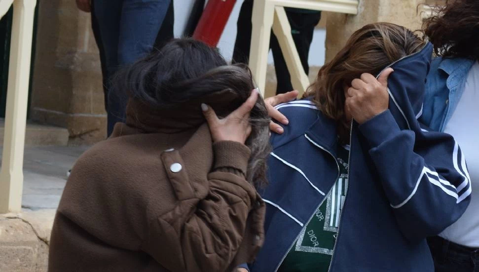 Anne-kıza sahte ikamet belgesi soruşturması: 3 gün tutuklu kalacaklar