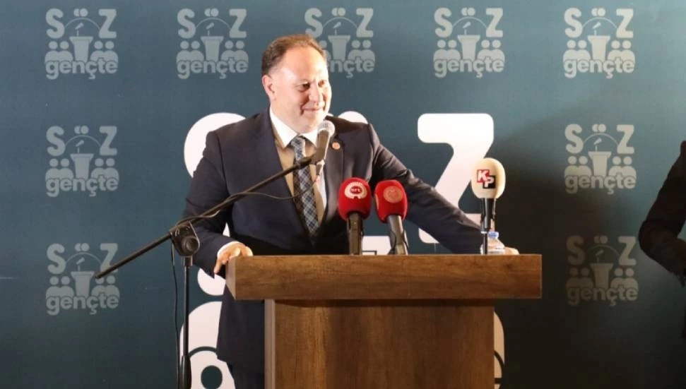 Öztürkler, ‘Söz Gençte’ etkinliğinde konuştu: Gençler bize örnek oldular