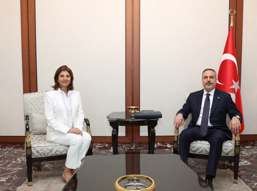 Fidan, Holguin’i kabul etti