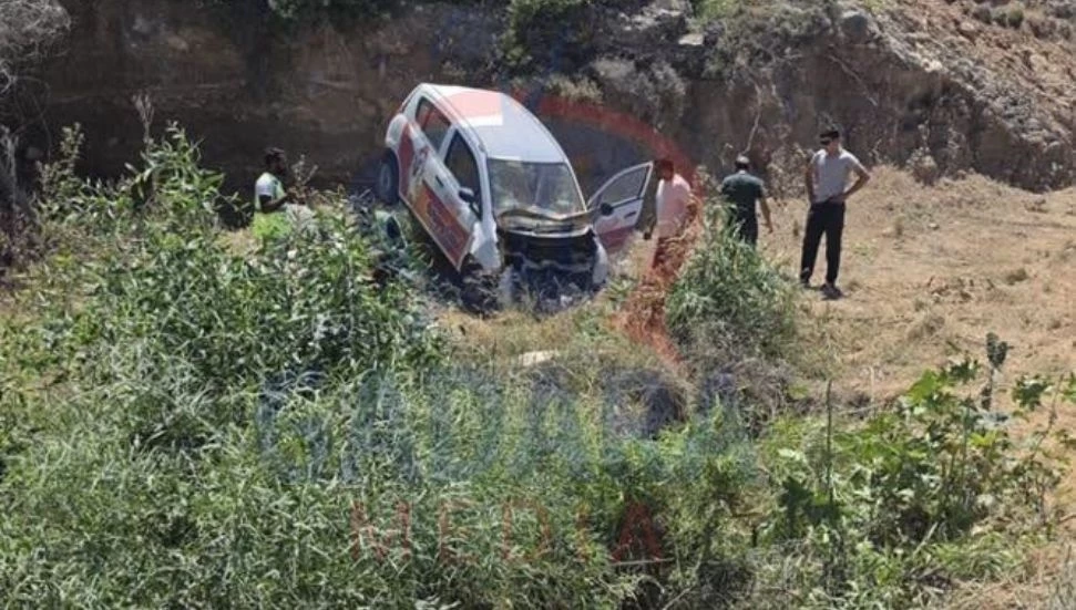 Esentepe’de bir araç kontrolden çıkarak takla attı
