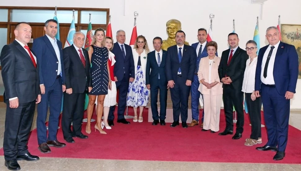 Ertuğruloğlu, Akdeniz Barış ve Diplomasi Forumu heyetini kabul etti: Kıbrıs sorunu çözülmüştür