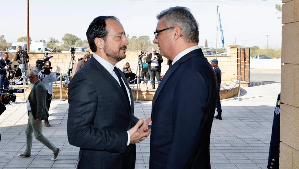 “Hristodulidis hazır, Erhürman tereddütlü”