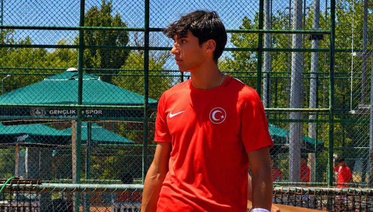 Aren Baybars ve Türkiye Milli Takımı grup lideri olarak Avrupa Finallerinde