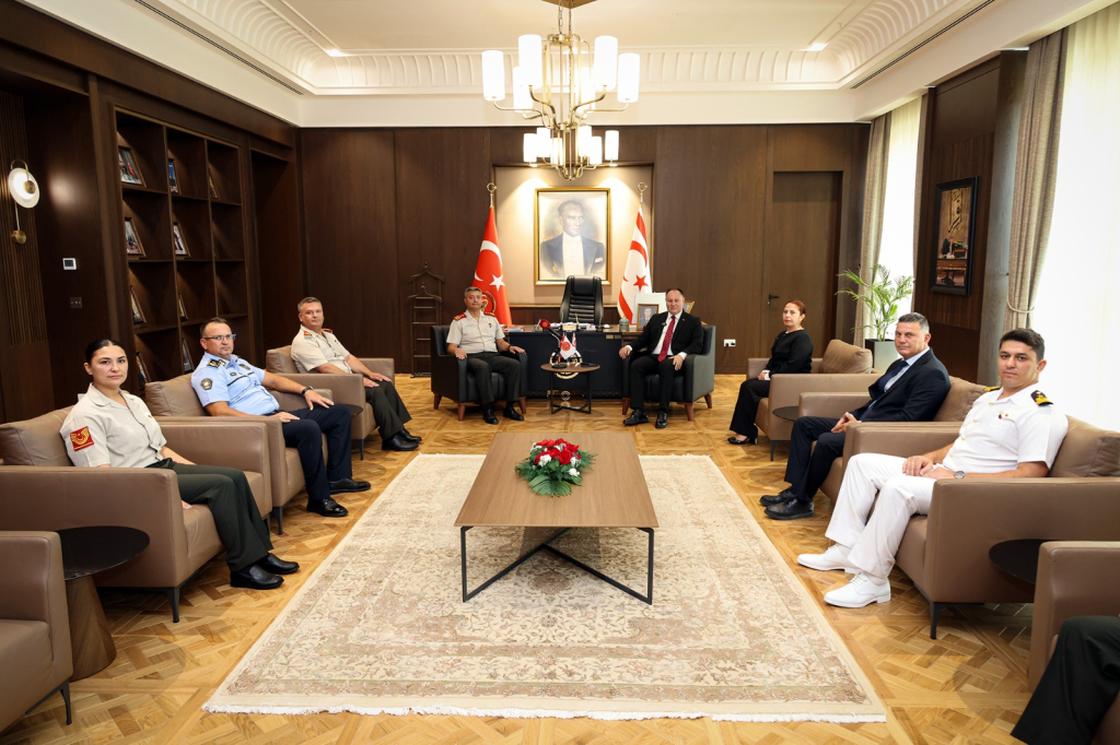 Öztürkler: Mehmetçik ve Mücahit’in mücadelesi geleceğe taşınmalıdır