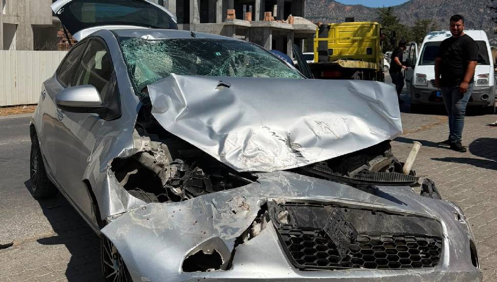 Sürücü kaçak çıktı, aracında uyuşturucu bulundu