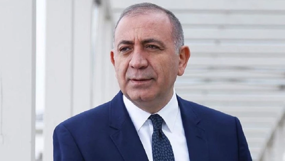 Özgür Özel’in vedası sonrası Gürsel Tekin: Bazı ayrılıklar kayıp değildir