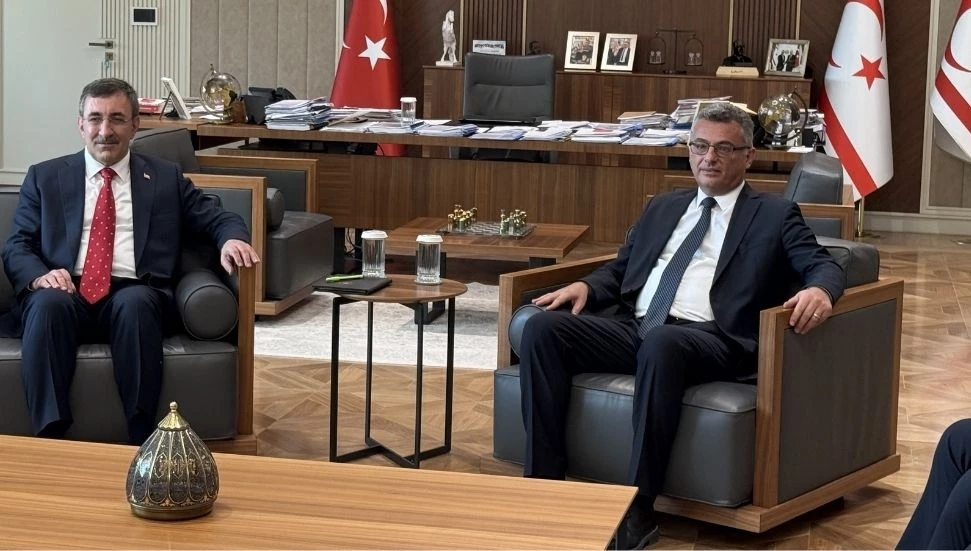 Erhürman, Cevdet Yılmaz’ı kabul etti