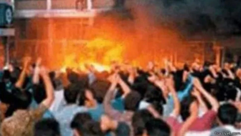 Madımak olayının üzerinden 33 yıl geçti