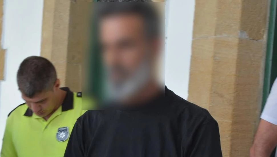 2 yaşındaki çocuğuyla polise gitti, ülkeye TIR dorsesinde girdikleri tespit edildi: 7 gün tutuklu kalacak