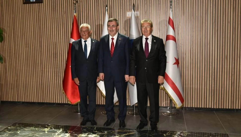 Yılmaz, Güzelyurt Belediyesi yeni merkez binasını ziyaret etti