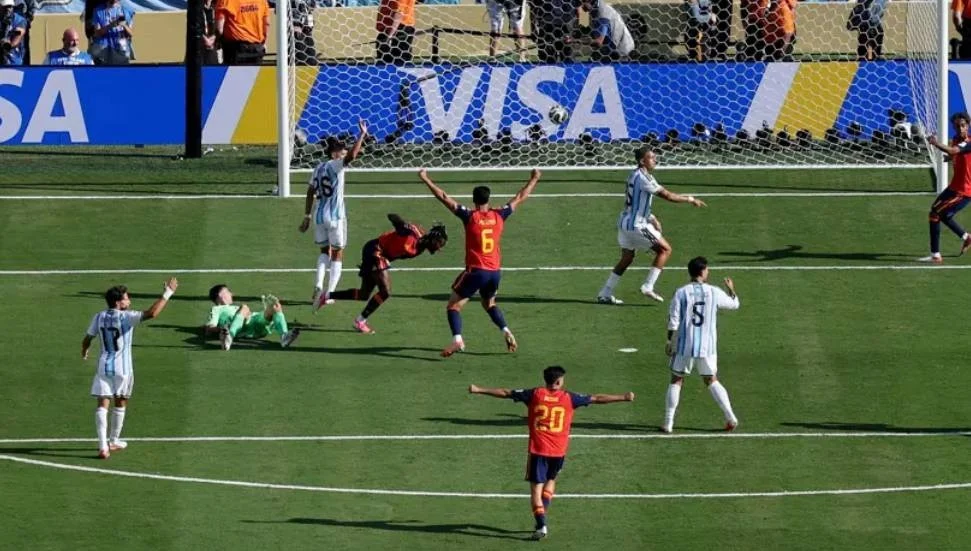 Şampiyon İspanya!