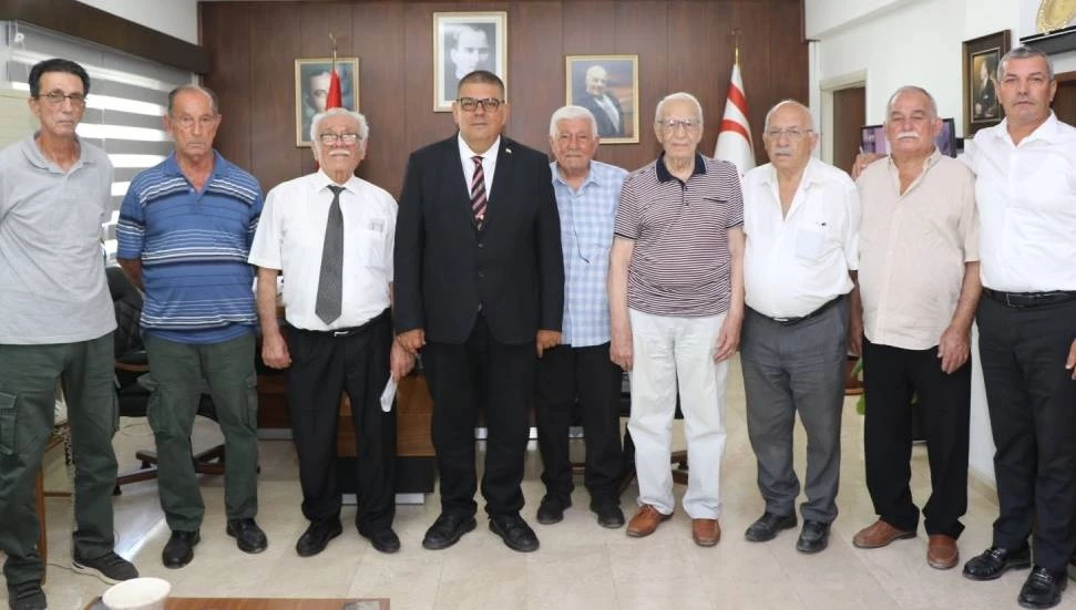 Berova, Emekli Mücahitler Derneği heyetini kabul etti