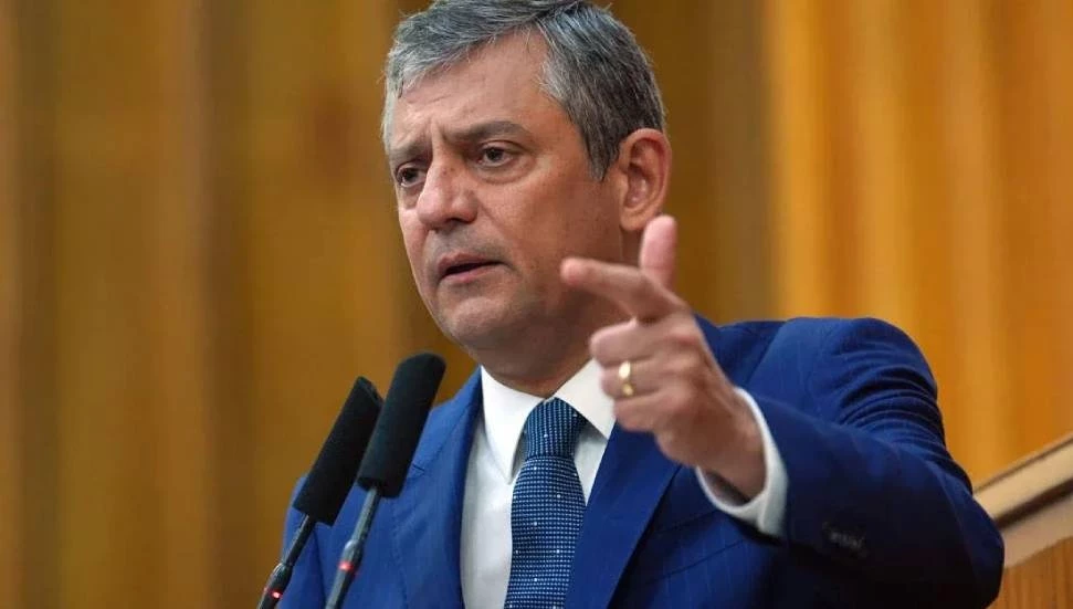 Özgür Özel, Yeni Parti’nin kuruluşunu duyurdu: Yeni Parti’yi kuran milletimizdir