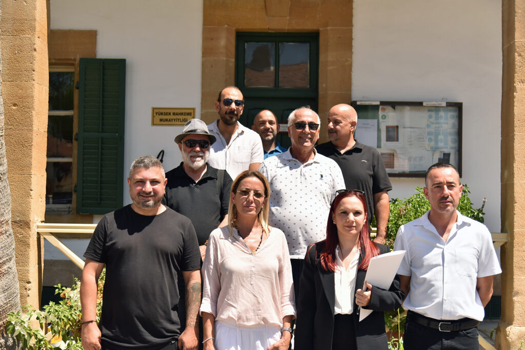 “Toplumun haber alma hakkına yönelik bir saldırı”