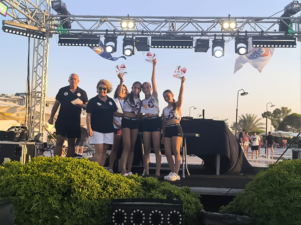 DAÜ’de 3’lü Plaj Voleybolu Turnuvası ve “Colour Fest” düzenlendi