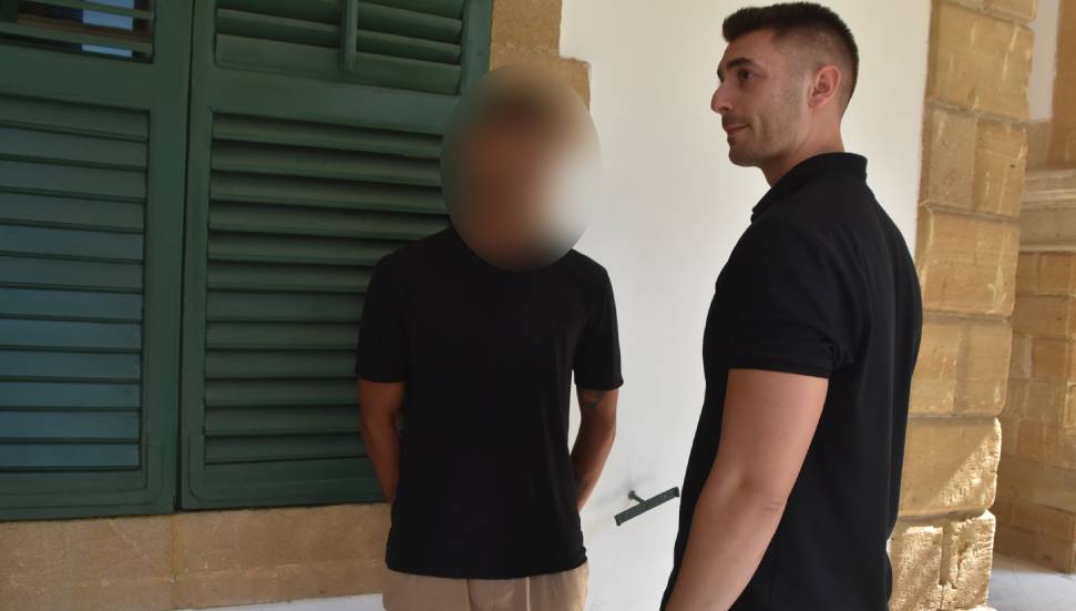 Üzerinde ve odasında uyuşturucu ile reçeteli hap bulundu: 7 gün tutukluluk