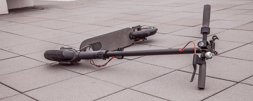 Elektrikli scooter kazasında 76 yaşındaki sürücü yaralandı
