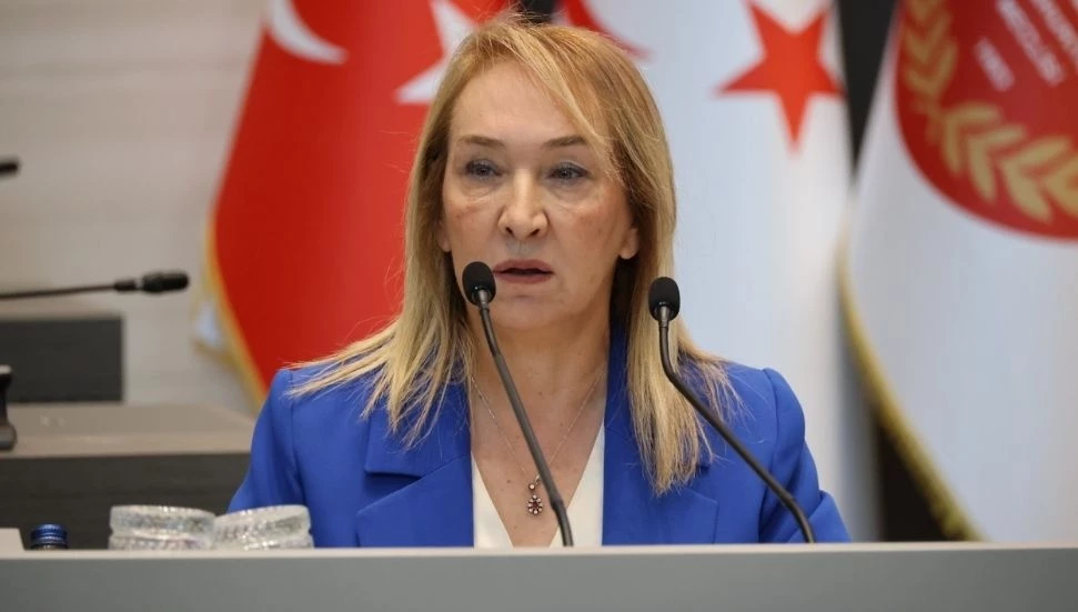 Besim: HIV sorunu bitmedi, birçok kişi Sağlık Bakanlığına başvurmak yerine Güney Kıbrıs’a gidiyor