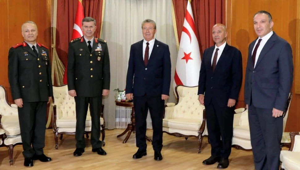 Üstel, yeni KTBK ve GKK komutanlarını kabul etti
