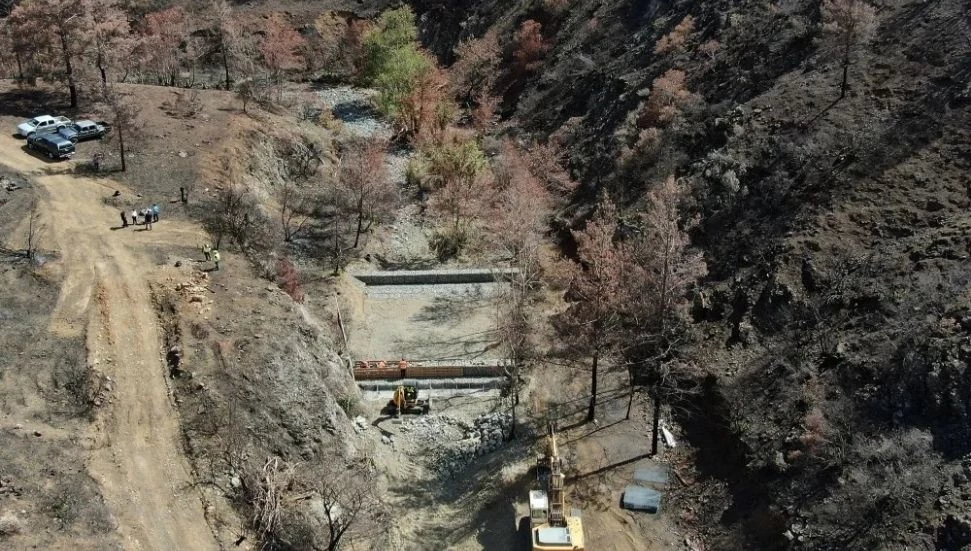 Limasol’daki yangını çıkarmakla suçlanan kişinin 3 yıl hapis yattıktan sonra masum olduğu ortaya çıktı