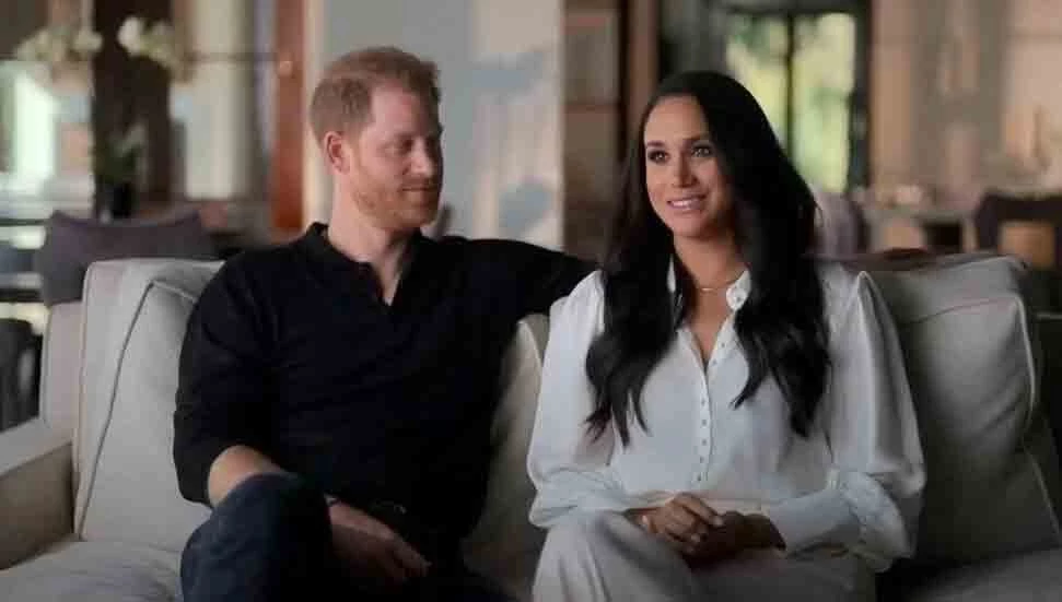 Prens Harry ve eşi Meghan İngiltere’ye dönmeyi planlıyor