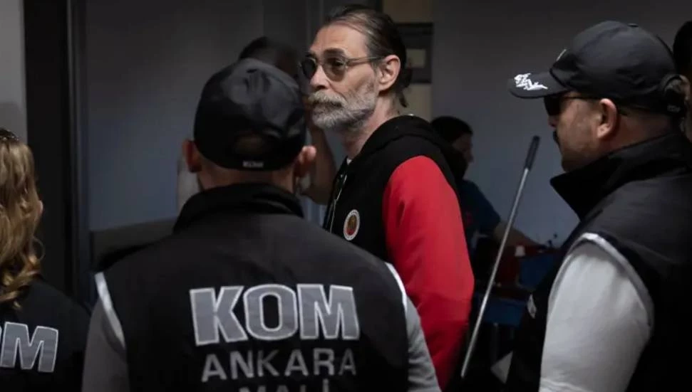 Etimesgut Belediye Başkanı Erdal Beşikçioğlu tutuklandı