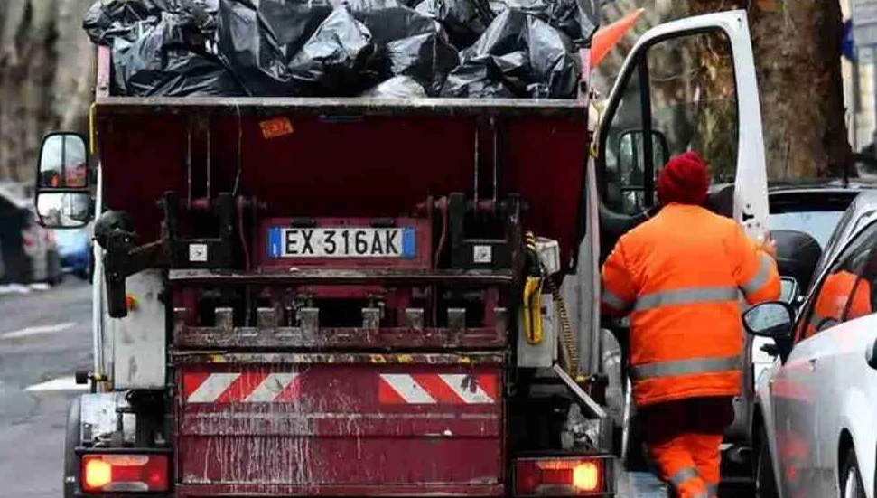 Güney İtalya’da 1 milyon euroluk piyango bileti çöpte bulundu
