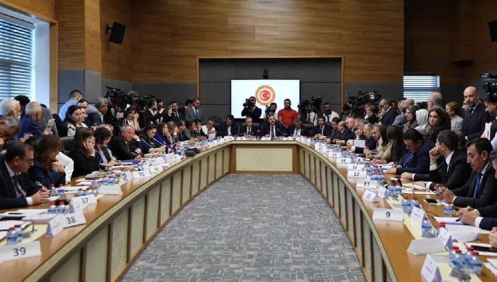 “Terörsüz Türkiye” yasa teklifi TBMM Adalet Komisyonu’nda kabul edildi