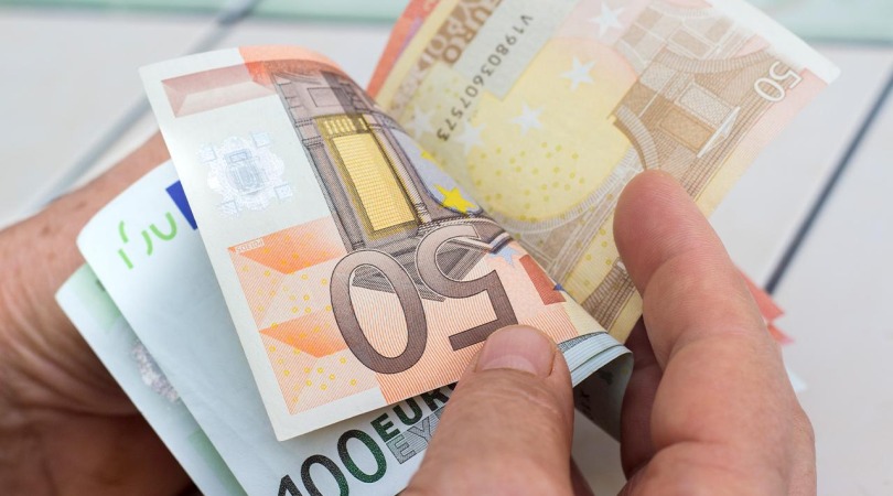 Güney Kıbrıs’ta maaşlarda yüzde 3,9 artış