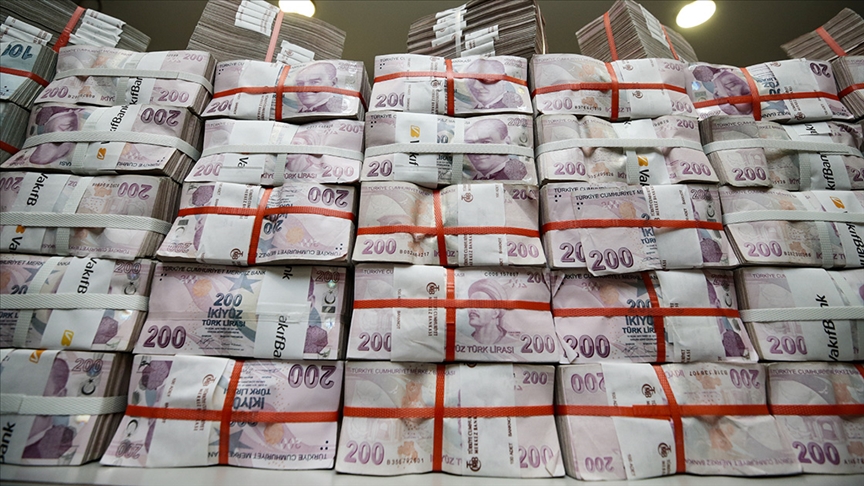 TCMB rezervleri 5,5 milyar dolar azaldı