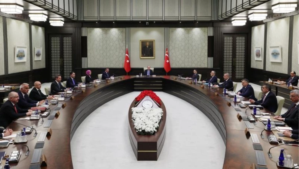 Türkiye’de kabine yoğun gündemle toplanıyor