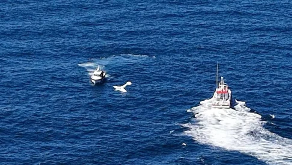 Gürcistan’dan kalkan uçak Rize’de denize acil iniş yaptı: 2 kişi kurtarıldı